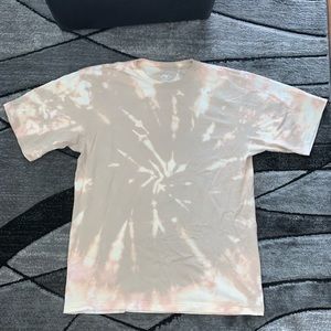 🛍 2/$20 NWOT Custom Acid Washed Tee!